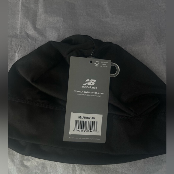 New Balance Lightweight Running/Athletic Hat, Beanie, New !
Final price! - Picture 2 of 8